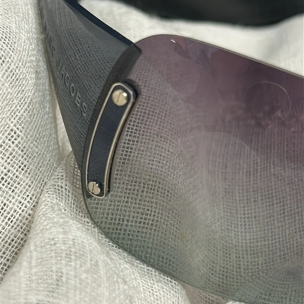 Marc Jacobs MMJ005 gradient shield style sunglasses with case